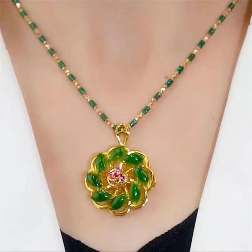 Order today and you will receive the Peace Charm + 2 pieces of Lucky Flower Jade Green Crystal Necklace, Transparent Green Crystal Fine Bead Chain, Chinese-style Atmosphere Lockbone Chain, which makes your skin glow and doesn't tighten your neck. Suitable for both work and casual occasions as a gift. It symbolizes peace and completeness. Engraved Petal Dazzling Design. A delicate accessory for daily wear.