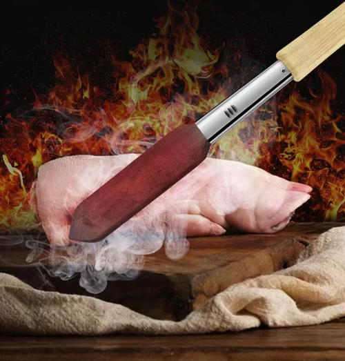 Say goodbye to the hassle of pork fat! The quick-heating soldering iron takes just 3 minutes to make meat handling easier. The high-quality material ensures even heating without damaging the meat. The wooden handle provides a comfortable grip. With it, you can fully enjoy the deliciousness without the worry of fat.