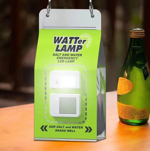 Portable saltwater-powered emergency light. No batteries required. Just add saltwater and the LED light bulb will light up. Safe, environmentally friendly, and emission-free. Compact and portable, it can be hung. Waterproof and durable. Suitable for outdoor camping and power outage emergency situations. It provides reliable lighting in critical moments. It can handle unexpected power outages and situations without electricity in the outdoors with ease.