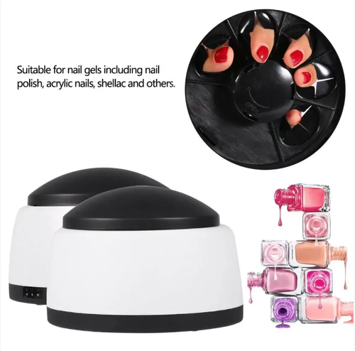 Pour the nail polish remover with nail polish remover into the container. Place your fingertips in the slot and wait for a few minutes. The nail polish, acrylic nails, etc. will soften and fall off without causing any damage to the nails. It is small and doesn't take up much space, making it a must-have for DIY nail art at home. It saves the cost of going to a nail salon and makes it easy to change designs without any hassle.