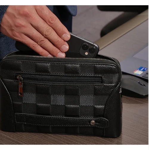 Fingerprint Unlock Intelligent anti-theft men's clutch bag. 1-second biometric unlock, only recognizes the owner. Charges once and can be used for 30 days. Water-resistant fabric is durable. Multiple compartments for storing phones, wallets, etc. Elastic wrist strap prevents detachment. Suitable for commuting, business trips, and daily outings. Safe, portable and extremely practical.