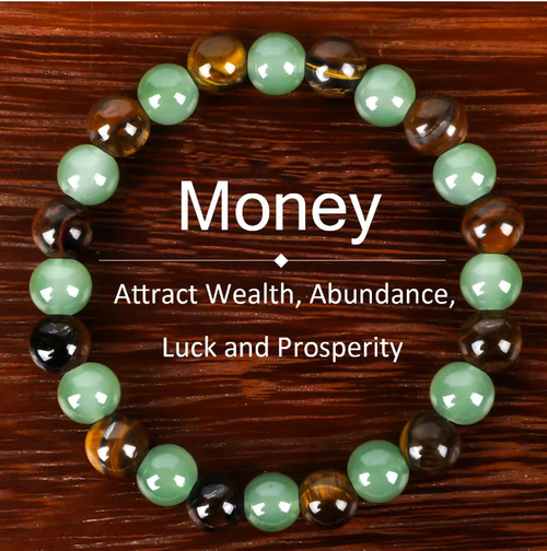 The Green Dongling natural bracelet is full of natural vitality and is an excellent choice for attracting wealth and enhancing luck. It can be paired with a beautiful jewelry box to protect the bracelet while enhancing its elegance. It is comfortable to wear, showcasing confidence and charm. It is an excellent choice for personal use or as a gift, opening the door to your wealth and luck! Come and place your order to take it home now!