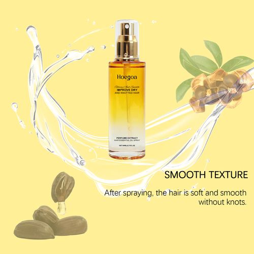 Order today and you will receive 2 bottles of our 100% plant-based gentle nourishing and smooth hair care oil. It contains ginger root oil, avocado oil and tea tree seed oil, which can lock in moisture, smooth frizz, enhance shine and give off a luxurious fragrance for a long time - suitable for daily care, pre-protective use and after styling, applicable to both wet and dry hair, making the hair strands become smooth, easy to manage and present a healthy shine.