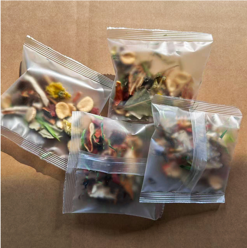 Night owls, hurry up and grab it! This powerful blood sugar control tea made from chrysanthemum and gardenia is formulated with 6 herbal ancient ingredients. It can clear heat and moisture, enhance flavor, and keep your breath fresh for 3 consecutive days. It can also help stabilize blood sugar and clear heat to relieve cough. If you place an order today, you will receive 3 bags, totaling 36 packages. This will guarantee you freedom from heat for the entire month.