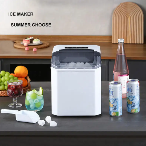 The essential ice maker for hot summer, it can produce ice in 6-8 minutes and allows you to freely enjoy ice cubes. With one-click automatic cleaning, it ensures the cleanliness and no unpleasant smell of the ice cubes. The compact design is suitable for various scenarios, allowing you to enjoy cold drinks anytime and keep cool throughout the summer!
