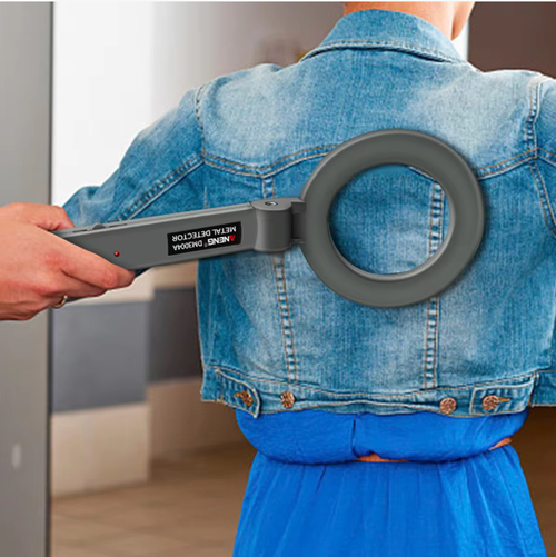 Metal detector: Precise detection, long battery life with low power alert, easy operation. It is an excellent assistant for metal inspection in archaeology, security, and factories, making metal detection both efficient and worry-free.