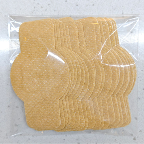 If you place an order today, you will receive 4 packs totaling 84 anti-fungal nail-fungus protection patches. This is enough to cover your nails for half a year. The anti-fungal formula helps inhibit bacteria and protect brittle nails, improving the layering of yellow nails. Just apply one patch before going to bed and you won't need to apply any medication. It relieves pain in the nail groove and improves nail quality.