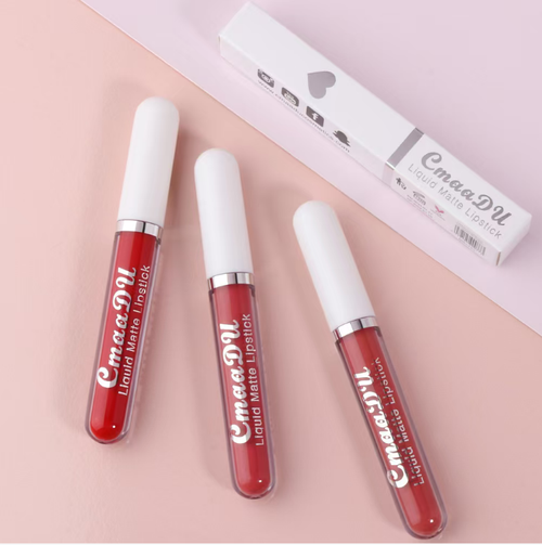 This 10-piece velvet matte lip gloss set contains various color shades and is suitable for various makeup looks. The texture is smooth, and after application, it creates a matte finish. It has basic waterproof and stain-resistant properties. It comes with a lip-shaped applicator brush. The packaging of the set is suitable for personal use or as a gift. For dry lips, it is recommended to do lip moisturizing beforehand.