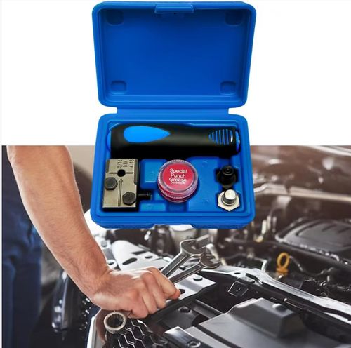 Specialized 4.75MM brake tube, including handle, positioning bolt, punch and lubrication container. It can precisely expand the bubble opening and double expansion openings, ensuring a tight seal without any leakage. The strong and durable mold is easy to store in a portable box without losing any parts. It is suitable for auto repair, DIY oil change tubes, and can achieve professional expansion results with manual operation.