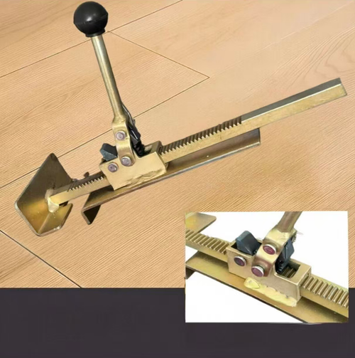 Portable wooden floor tensioner, made of thickened galvanized steel, with a gear-rack structure and a non-slip handle. It is used for tensioning the installation of solid wood boards and composite floors, adjusting the gap between the boards, and can also assist in the removal of old floors by pulling them back. It can be operated by one person. The base is stable, making it convenient for home decoration construction and floor renovation and repair. It is easy to store.