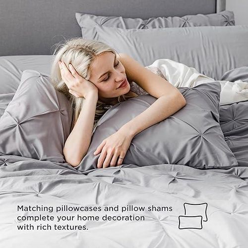 Embroidered pillowcase and duvet cover 3-piece set