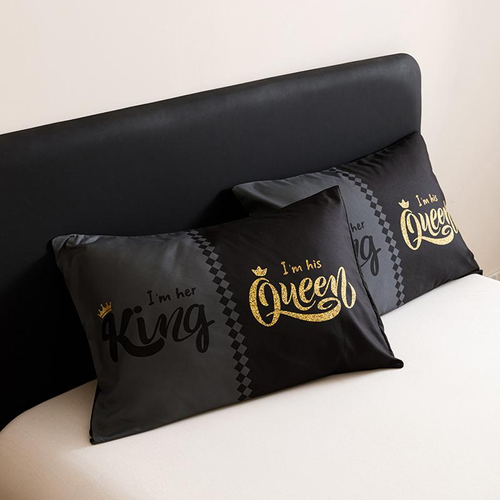 3PCS Super soft and breathable black and gray two-tone crown letter quilt set (1 quilt +2 pillowcases without pillow core)