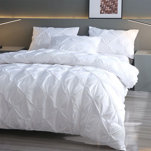 Embroidered pillowcase and duvet cover 3-piece set