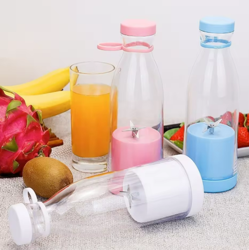 Mini Juicer Cup, Portable and Multifunctional Juice Cup for Home and Travel