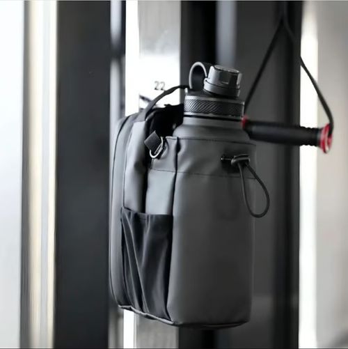 Magnetic outdoor sports storage water cup mobile phone card bag fitness portable crossbody bag