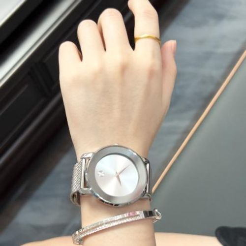Elegant quartz watch Stainless steel strap Alloy hands Alloy women's case, waterproof, ultra-thin design, with mesh strap, gift wrap& Mother's Day Gift