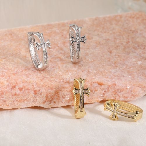 Sweet and cool cross-shaped stone-set earrings, versatile, niche, high-end, retro, fashionable, hip-hop, unique earrings