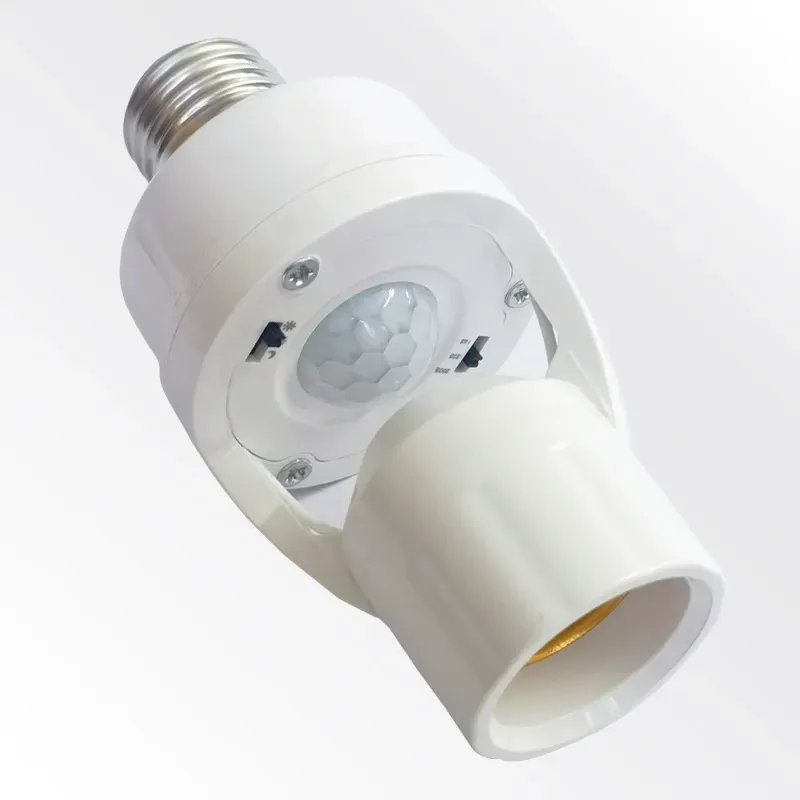 Intelligent human infrared sensor conversion lamp holder adjustable E27 screw mouth person-to-light sensor lamp holder
