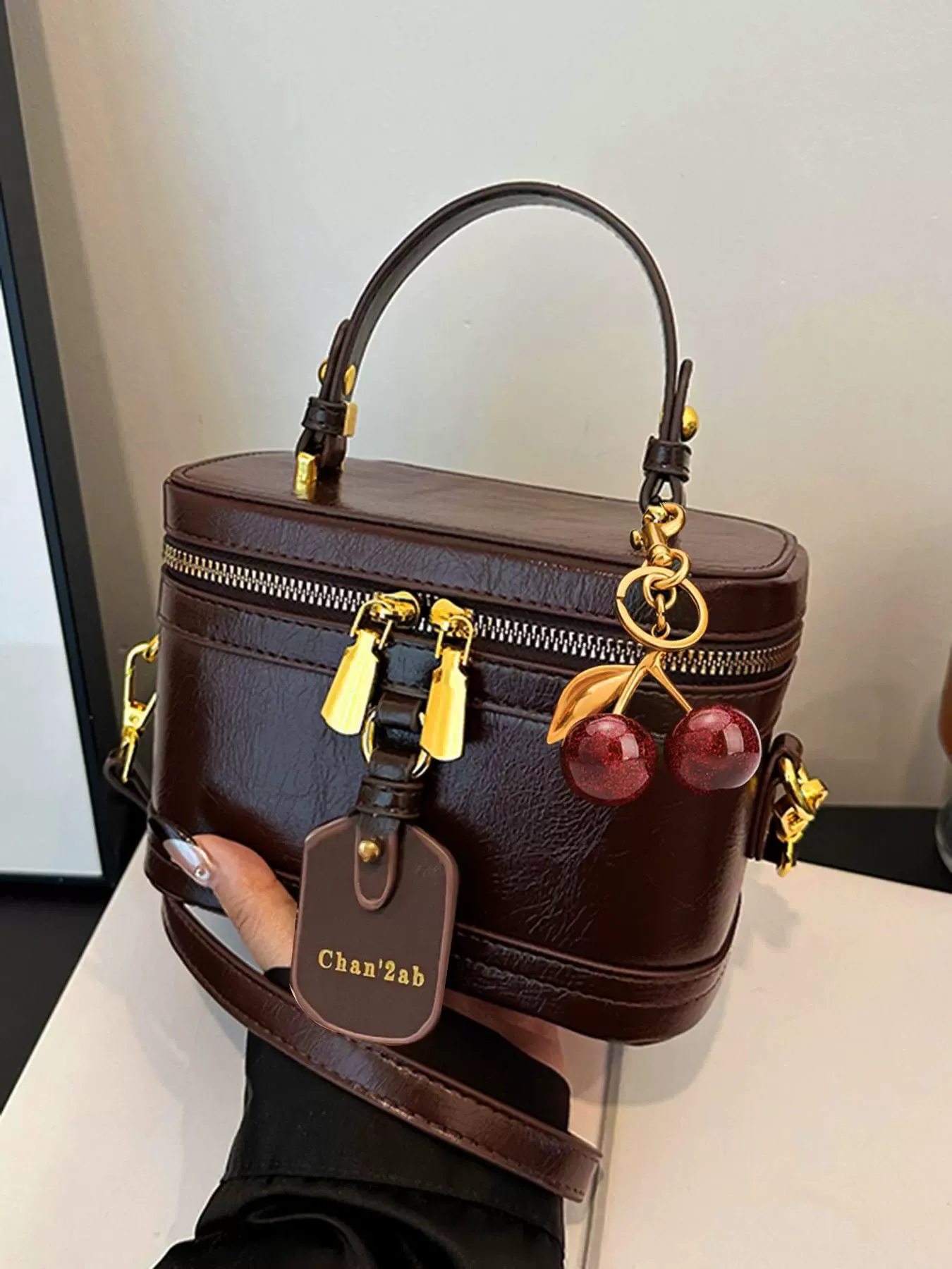 Women's crossbody bag, large capacity box bag, retro fashion women's handbag, new style, ladies' tote bag, small handbag.