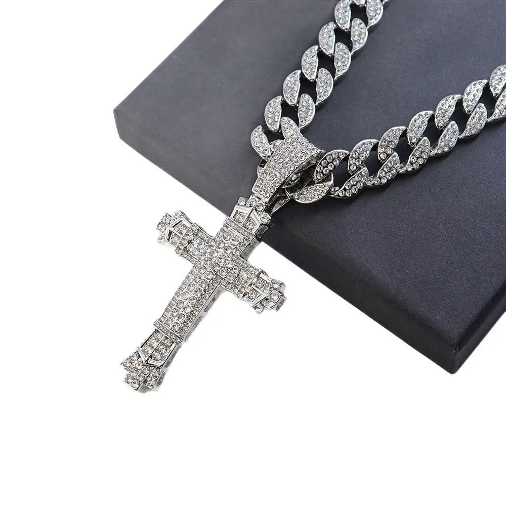 Hip-hop style cross pendant necklace, personalized and creative design, fully encrusted with rhinestones, made of zinc alloy.