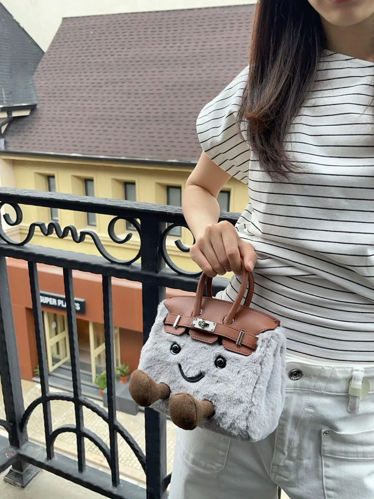 2025 New Cute Cartoon Smiling Plush Crossbody Bag, Large Capacity, Versatile Commuter Handbag for Women