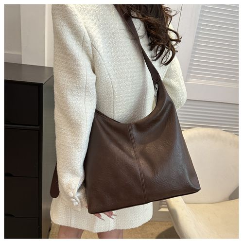 Leather versatile shoulder bag, underarm bag, commuting style, solid color handbag tote bag for women.