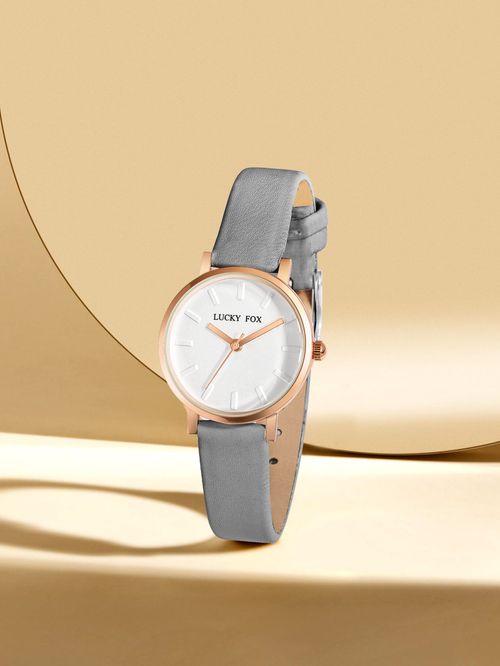 Weekly watch set: simple, casual, vintage-style quartz watch with leather strap, women's gift box set.