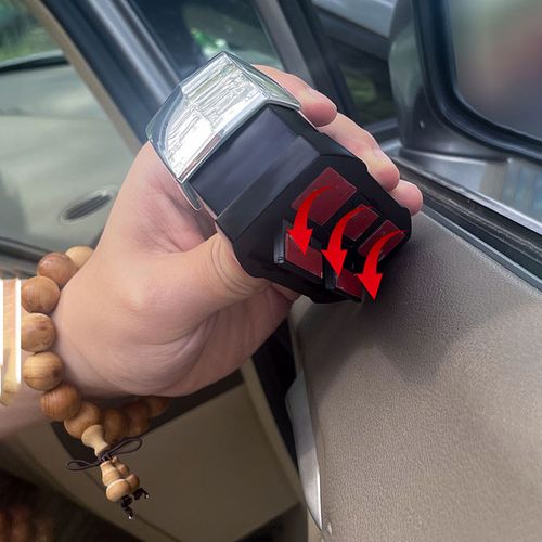 No worries, even in strong winds! This ashtray keeps your car clean and tidy