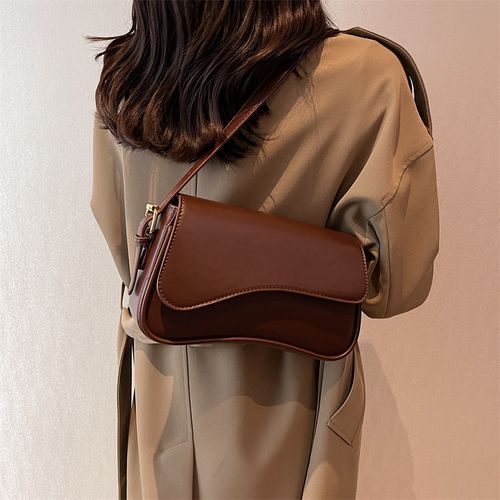 High-quality new flip magnetic buckle shoulder bag for commuting to work, fashionable and simple women's bag, underarm bag, crossbody handbag