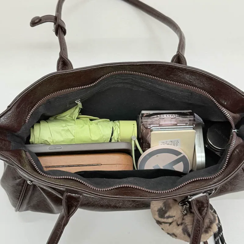 Premium Retro Large-Capacity Bag — Women's Commuter Shoulder Bag & Everyday Tote
