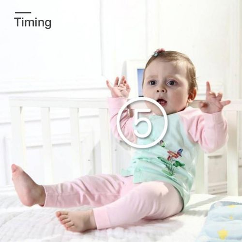This camera can not only take photos, but also record videos and listen to music, Comes with 32g memory card