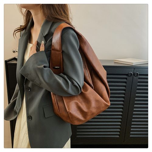 Women's soft leather handbags, Instagram-worthy, large-capacity dumpling bag, travel crossbody bag, tote bag, trendy Instagram style.