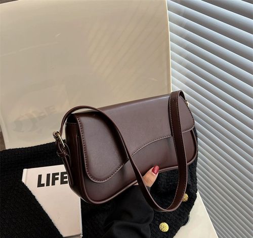 High-quality new flip magnetic buckle shoulder bag for commuting to work, fashionable and simple women's bag, underarm bag, crossbody handbag