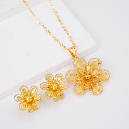 Heavy-duty gold teardrop hollow earrings, high-end French palace style necklace earrings jewelry set