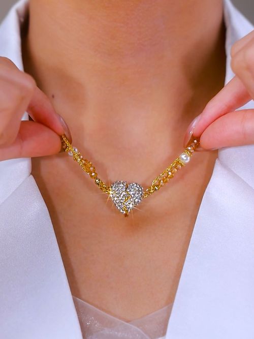 Trendy Magnetic Heart Pearl Necklace for Women - Unique Minimalist Clavicle Chain, French Elegant Choker, Dainty Adjustable Gift for Her