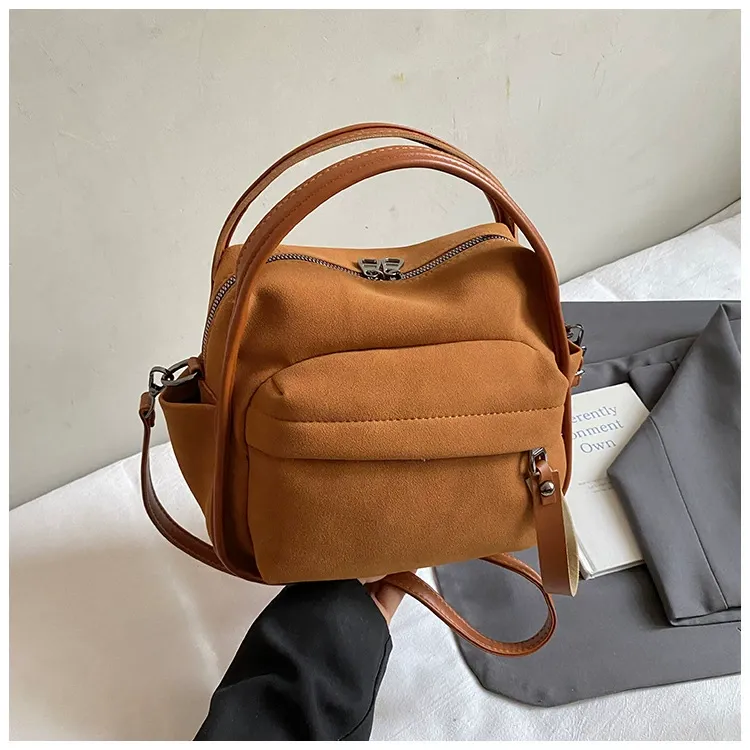 Simple, lightweight, and casual nylon bag, 2025 fashion versatile women's crossbody bag, shoulder bag, and tote bag for commuting.
