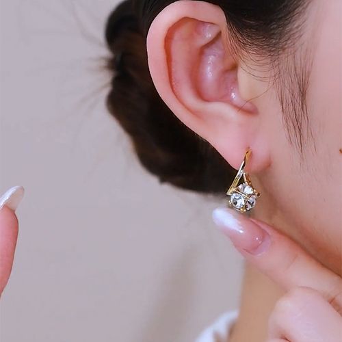 Fully encrusted diamond ear cuffs with a unique and minimalist design, versatile and stylish earrings for women.