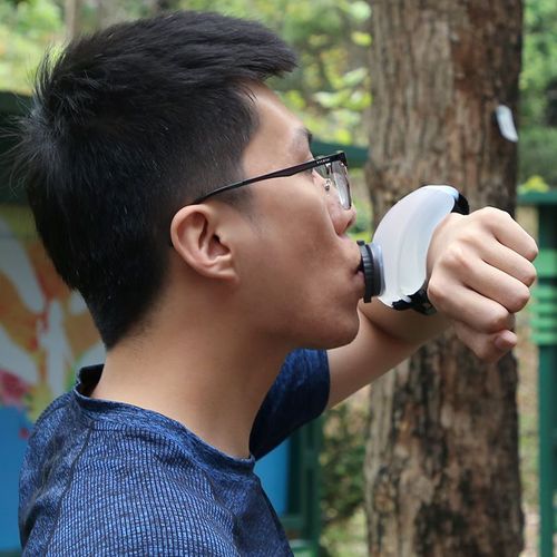 Outdoor sports wrist water bottle cycling marathon hydration artifact mountaineering camping rock climbing portable wrist water bottle