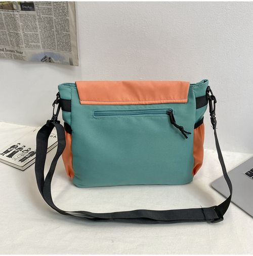 Water-proof messenger bag for going out, junior high school and high school students, one-shoulder schoolbag, large capacity, lightweight and simple bag