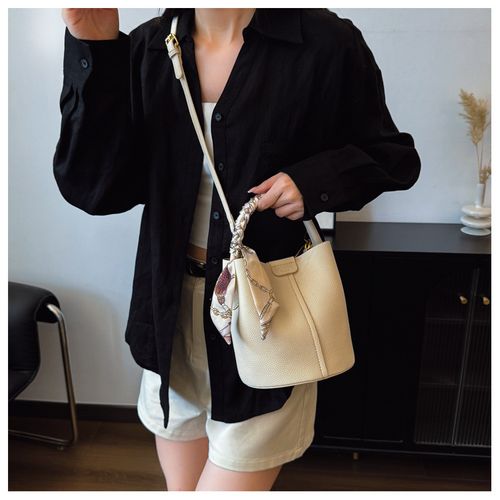 Stylish tote bag, chic bucket bag, new style women's shoulder bag, trendy crossbody bag