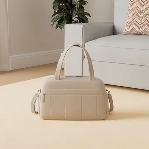 Quilted Tote Bag Gym Bag for Women Duffle Bag for Travel with Wet Pocket Lightweight Carry on Weekender Duffel Water Resistant