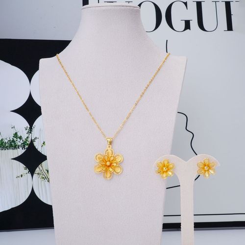 Heavy-duty gold teardrop hollow earrings, high-end French palace style necklace earrings jewelry set