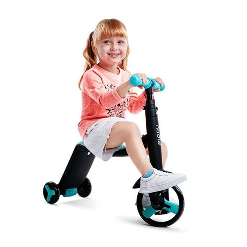 Multifunctional 3-in-1 kick foot scooter, kids' scooter with flashing PU wheels, a toy for babies and young children.