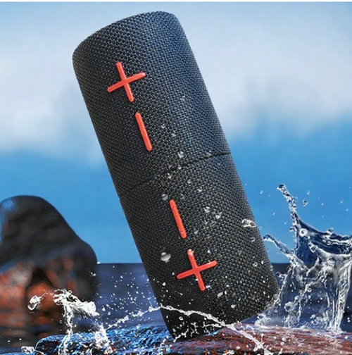 Two-in-one magnetic suction dual detachable Bluetooth speaker