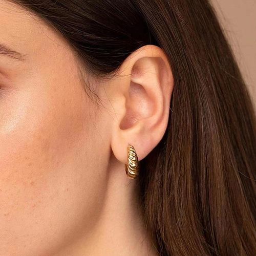 European Fashion Stainless Steel Croissant-Shaped CC Hoop Earrings with Twisted Studs for Women