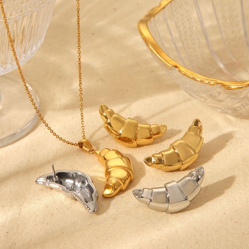 Fashionable 18K gold-plated stainless steel hollow croissant earrings as an anniversary gift for women