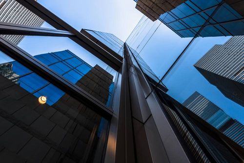 magnetic three - in - one wireless charger, a fast - charging stand for mobile phones. It can rotate and serves as a desktop charging station