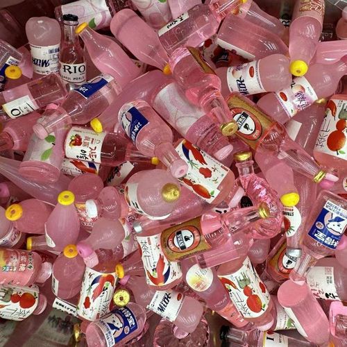 Hot-Selling Miniature Simulated Beverage Bottle Models —— Kids' Toys, DIY Accessories, Resin Material, 50 Pieces per Pack