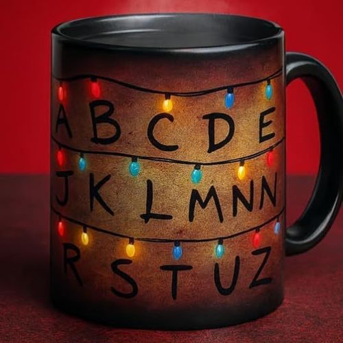 Heat-sensitive color-changing ceramic mug, a trendy and popular personalized mug.