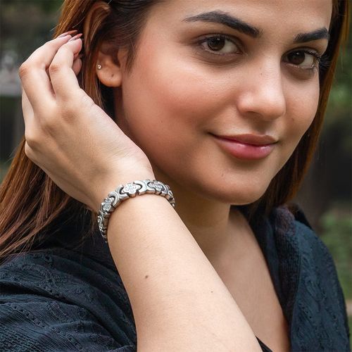 Feraco Ultra Strength Magnetic Bracelets for Women with Neodymium Therapy Magnets & Sparkling Zirconia